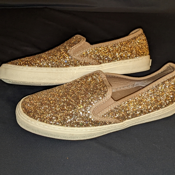 Old Navy ladies size 6 shoes - Picture 2 of 4